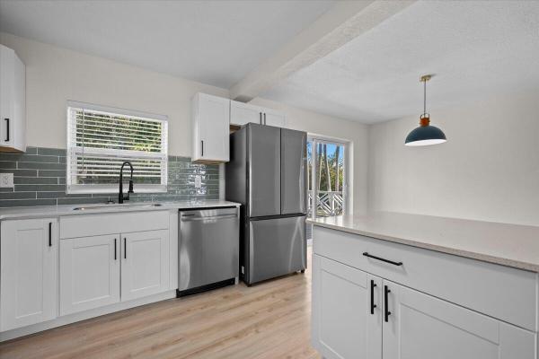 Lake Park Manor, 2585 Lorraine Ct, North Palm Beach, Florida 33403, image 1