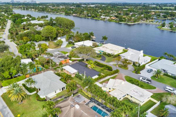 Lake Clarke Estates, 7521 Edgewater Cir, Lake Clarke Shores, Florida 33406, image 1