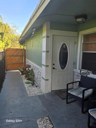 Lake Worth Town, 1113 N Federal Hwy, Lake Worth Beach, Florida 33460, image 1