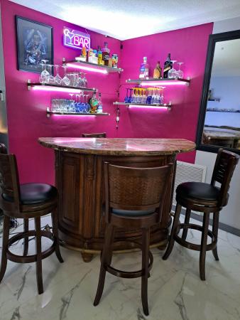 Mainlands Of Tamarac Lakes, 6710 NW 58th Ct, Tamarac, Florida 33321, image 1