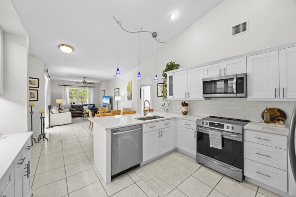 Indian Wells, 10859 Cambay Cir, Boynton Beach, Florida 33437, image 1