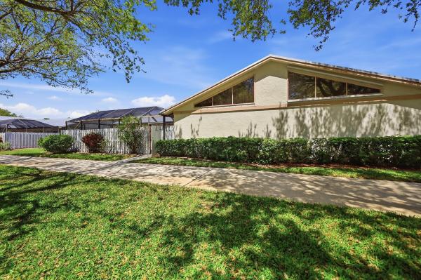 Barrwood, 8853 Andy Ct #A, Boynton Beach, Florida 33436, image 2