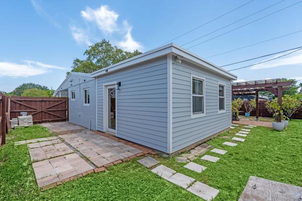 North Andrews Terrace, 5341 N Andrews Ave, Oakland Park, Florida 33309, image 1