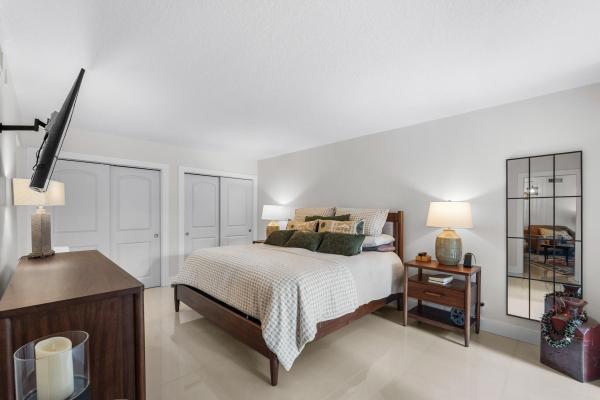 Cypress Grove At Palm-Aire, 806 Cypress Grove Ln #305, Pompano Beach, Florida 33069, image 1