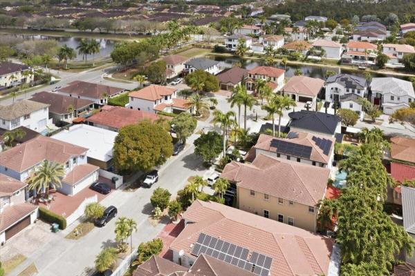 15062 SW 11th St, Unincorporated Dade County, Florida 33194, image 1