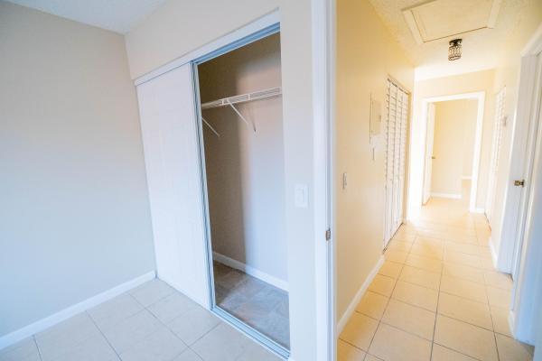 Forest Glen Townhouses, 4763 Orleans Ct #C, West Palm Beach, Florida 33415, image 2