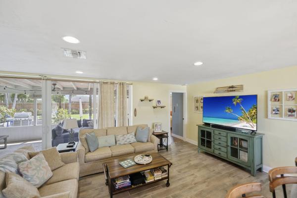 Palm Beach Gardens No HOA, 3854 Buttercup Cir, Palm Beach Gardens, Florida 33410, image 1