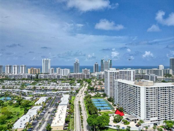 The Olympus Towers, 600 Three Islands Blvd #1418, Hallandale Beach, Florida 33009, image 1