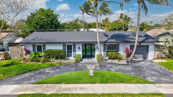 Deerfield Beach Gardens, 603 SE 7th Ave, Deerfield Beach, Florida 33441, image 1