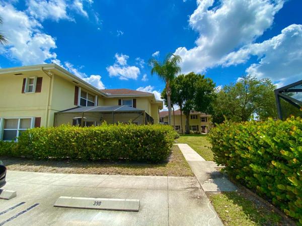 Stamford At Royal Palm Beach, 40 Essex Ct #A, Royal Palm Beach, Florida 33411, image 2