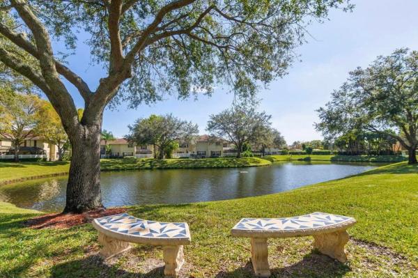 Stamford At Royal Palm Beach, 40 Essex Ct #A, Royal Palm Beach, Florida 33411, image 1