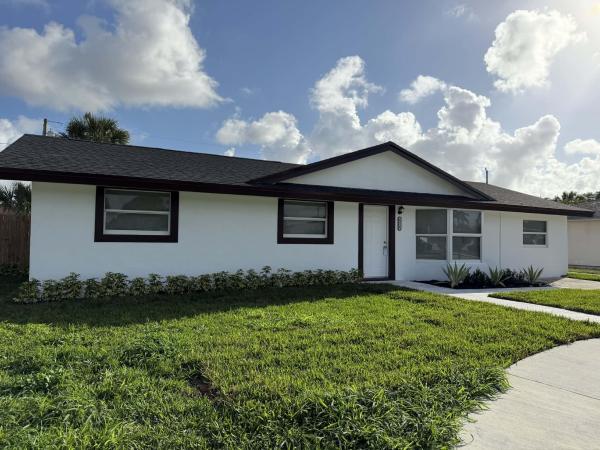 Palm Beach Square, 4318 Crestdale St, Palm Beach Gardens, Florida 33410, image 2