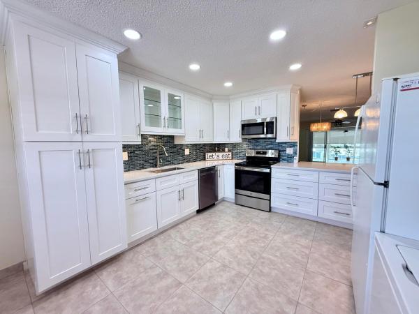 The Pines Of Delray North, 1740 NW 19th Ter #202, Delray Beach, Florida 33445, image 2