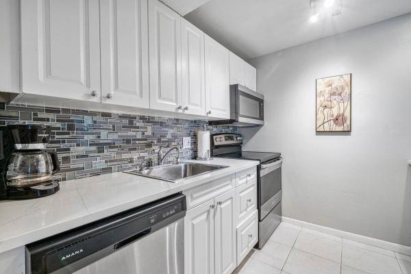 Lavers Delray Racquet Club, 755 Dotterel Rd #1312, Delray Beach, Florida 33444, image 1