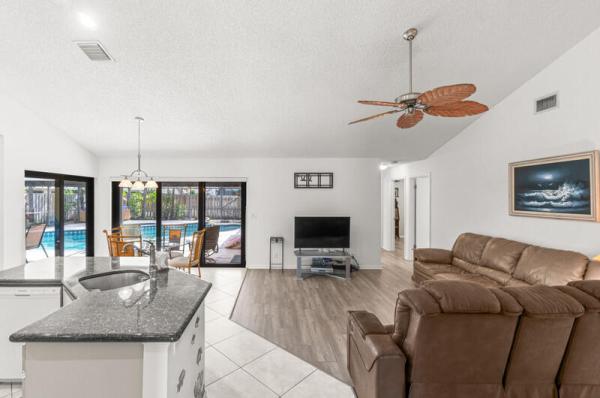 Sun Valley 2, 6016 Sunberry Cir, Boynton Beach, Florida 33437, image 1
