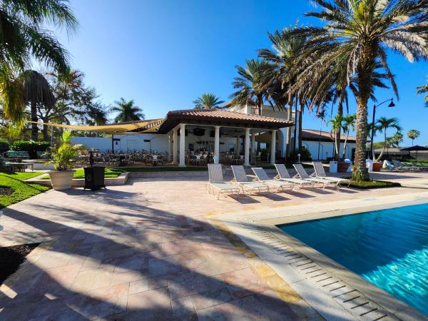 Tesoro Club, 104 SE San Alicante, Port St. Lucie, Florida 34984, image 1