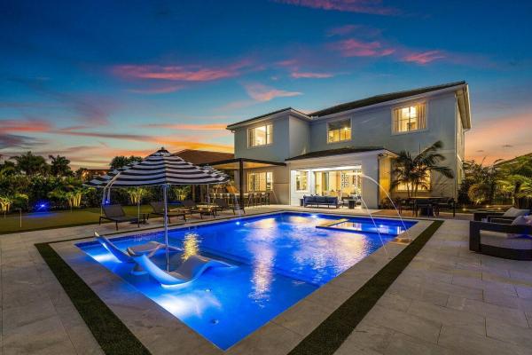 La Terre At Avenir, 12156 Waterstone Cir, Palm Beach Gardens, Florida 33412, image 1