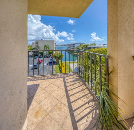 Hidden Harbour Of The Palm Beaches, 890 N Federal Hwy #412, Lantana, Florida 33462, image 1