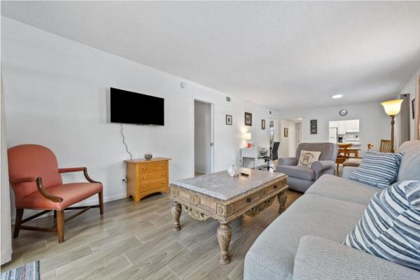 North Palm Beach Village, 308 Southwind Ct #1, North Palm Beach, Florida 33408, image 1