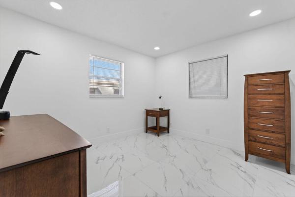 Palm Beach Leisureville, 688 SW Lake Ct, Boynton Beach, Florida 33426, image 1